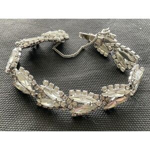 Signed Weiss Vintage Marquise & Round Cut Rhinestone Bracelet Estate Jewelry